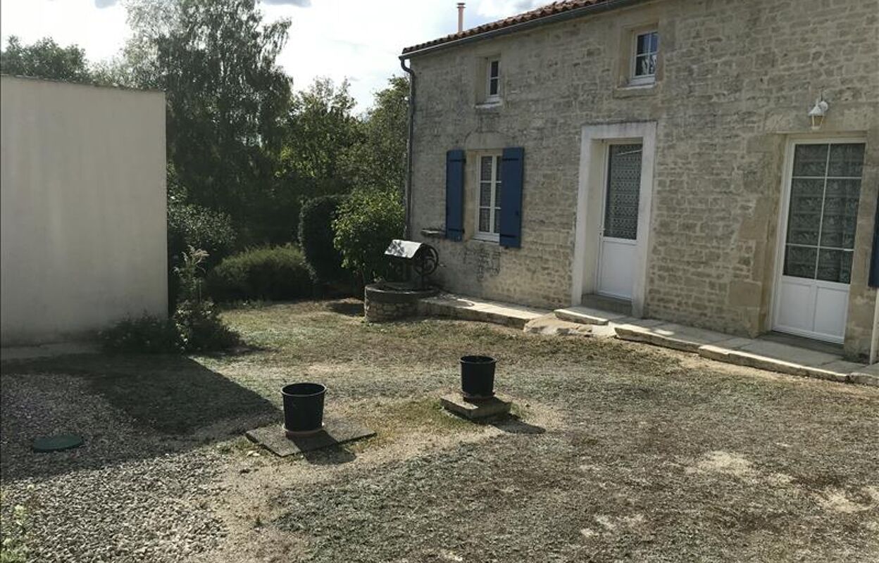 maison 3 pièces 92 m2 à vendre à Longré (16240)