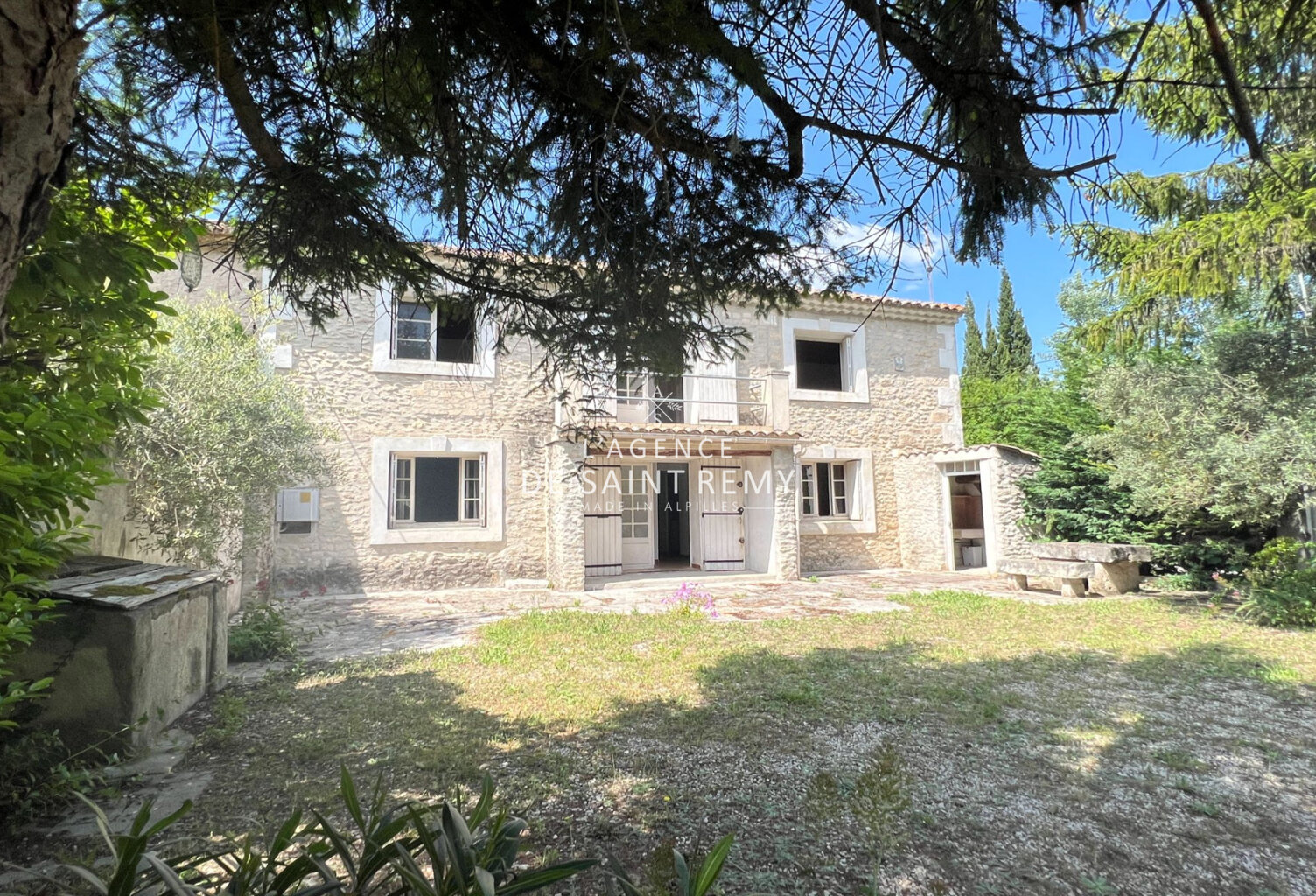 Mas en Pierre à Restaurer : Charme Authentique dans un Cadre P — photo 1