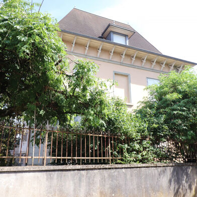 Maison 8 pièces 200 m²