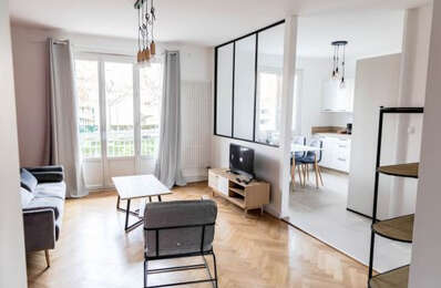 location appartement 550 € CC /mois à proximité de Saint-Laurent-de-Mure (69720)