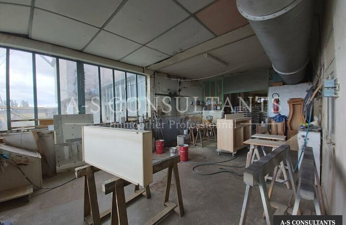 LOCAL D'ACTIVITE A VENDRE — photo 4