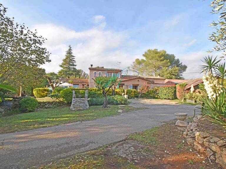 ROQUEFORT-LES-PINS : PROCHE VILLAGE ET COLLEGE — photo 1