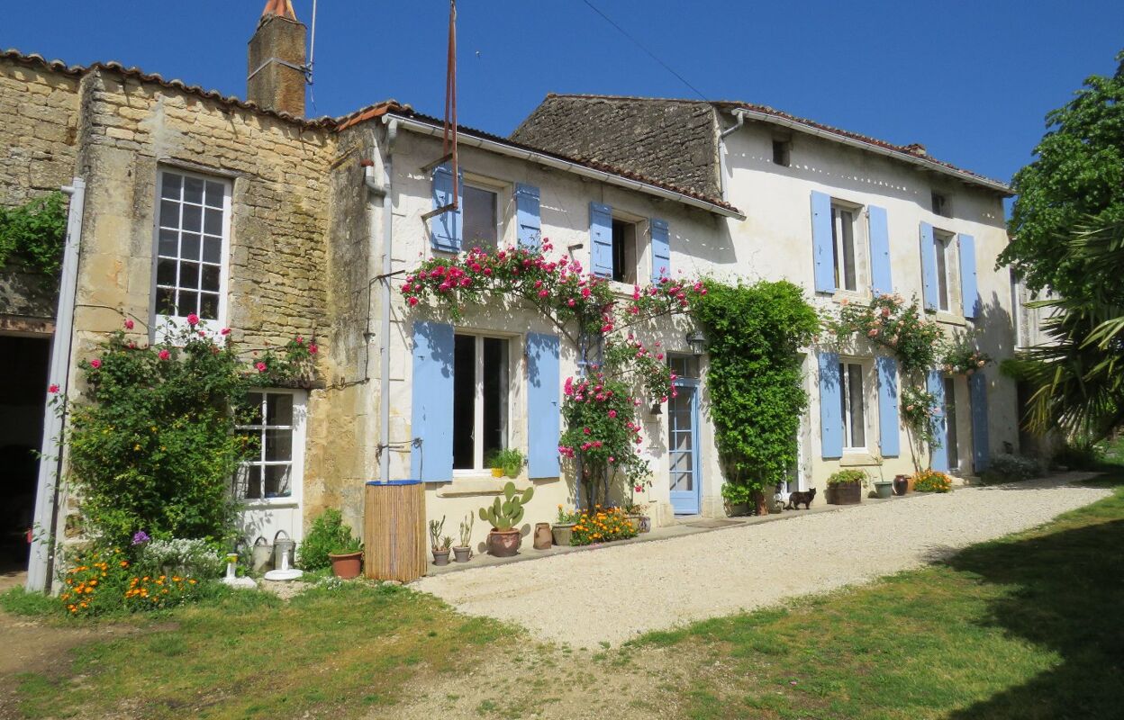 maison 7 pièces 140 m2 à vendre à Aulnay (17470)