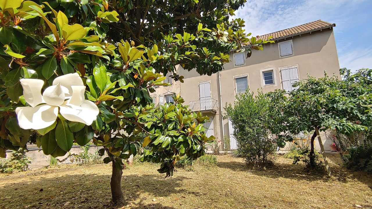 maison 9 pièces 234 m2 à vendre à Millau (12100)