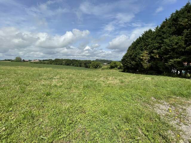 Terrain constructible — photo du bien