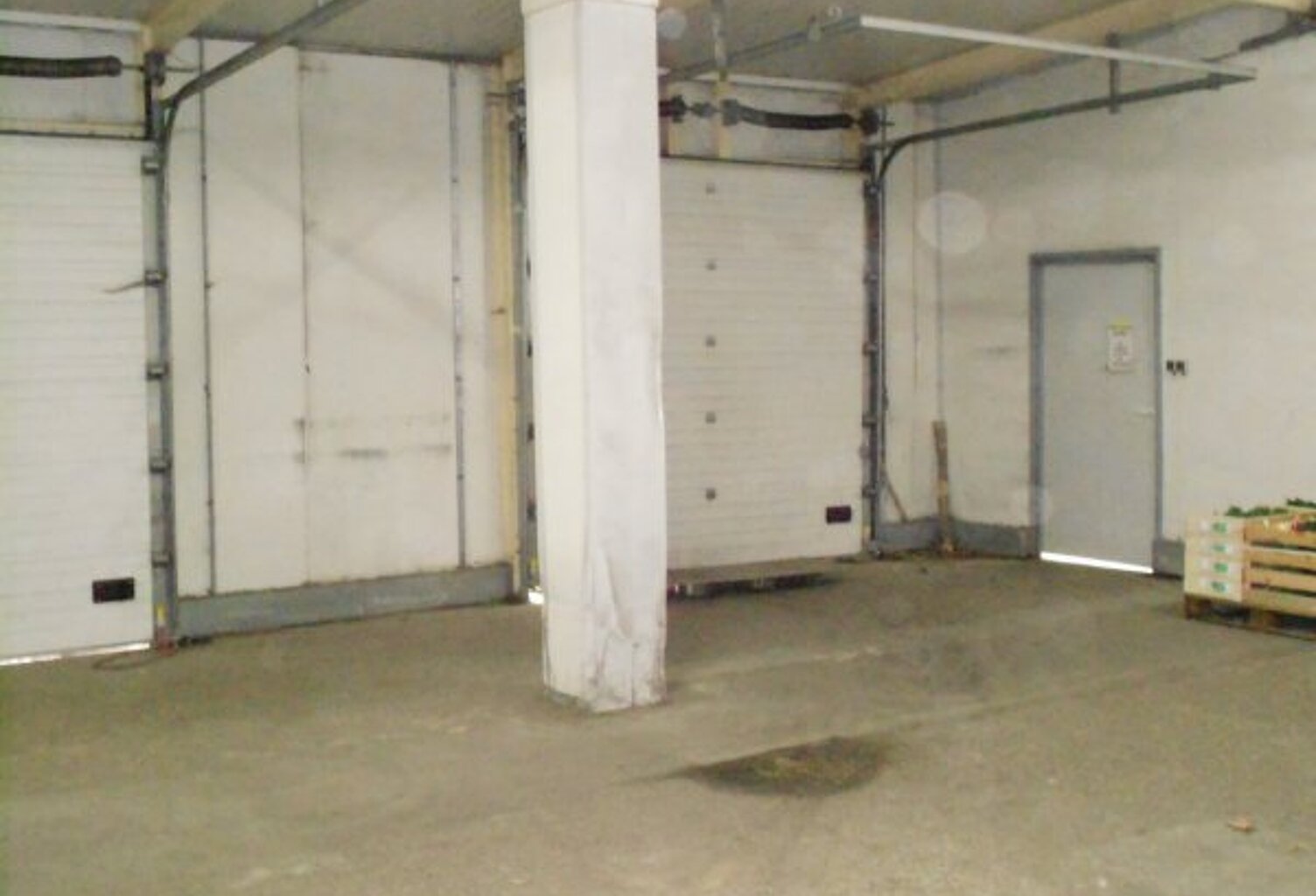 Entrepot à vendre — photo 1