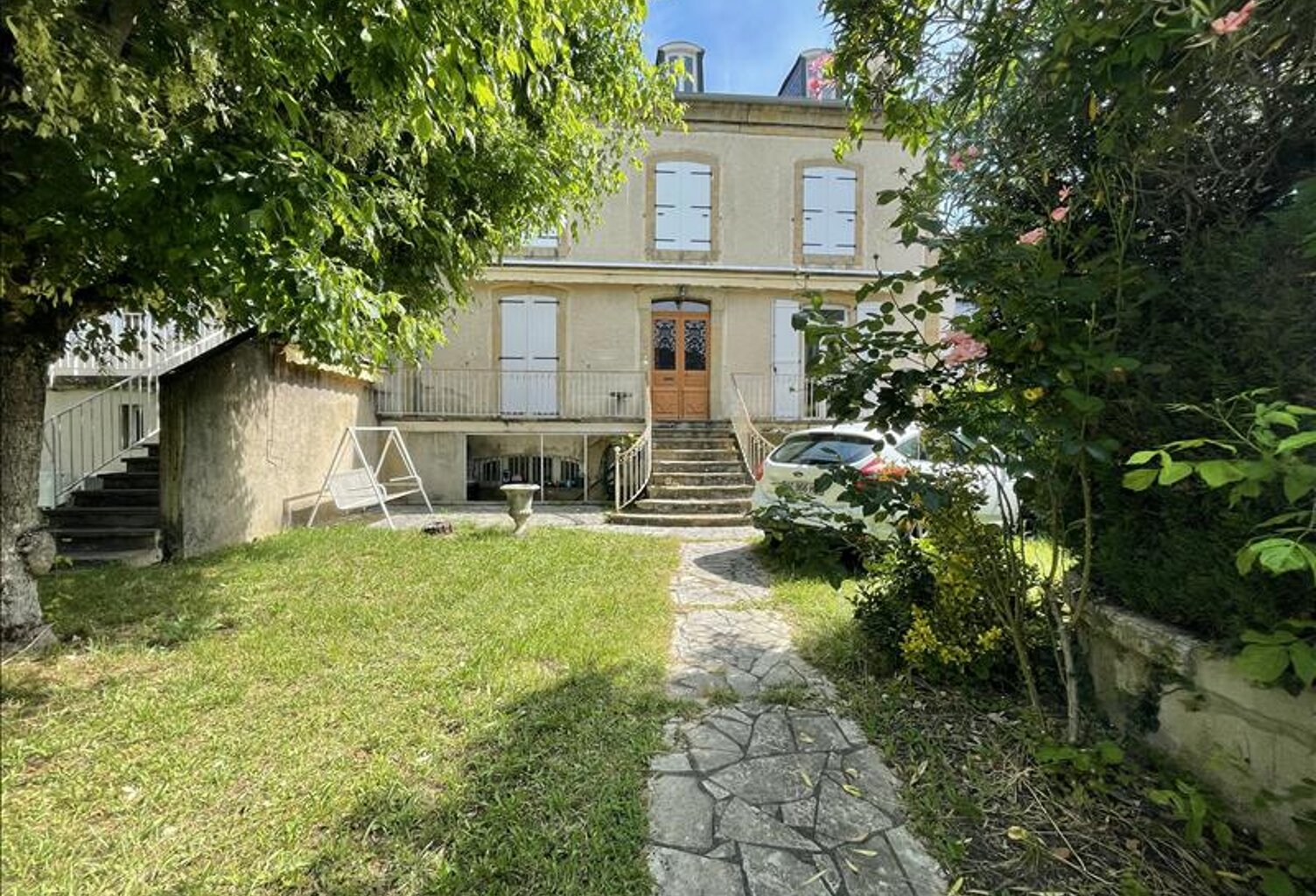 Maison de ville de 5 pièces principales — photo 1