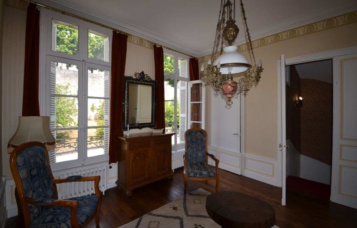 maison 8 pièces 197 m2 à vendre à Angoulême (16000)