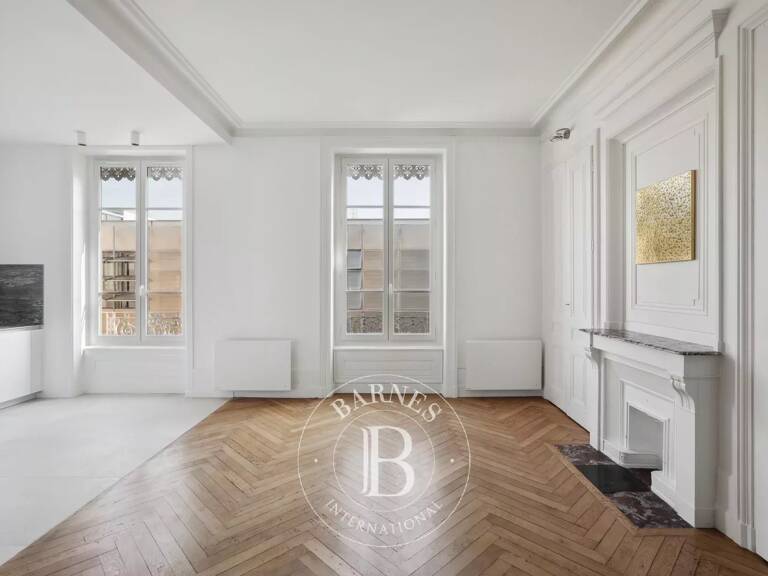 Lyon 2 - Perrache - Appartement rénové de 74,50 m² - 1 Chambre — photo 1