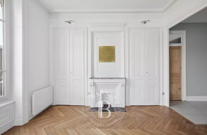 Lyon 2 - Perrache - Appartement rénové de 74,50 m² - 1 Chambre — photo 3