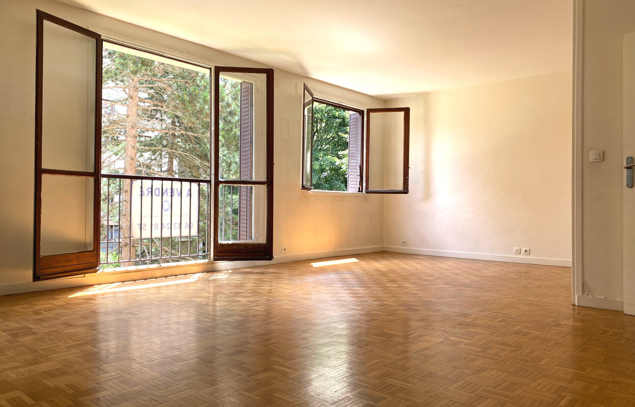 appartement 3 pièces 73 m2 à vendre à Châtillon (92320)