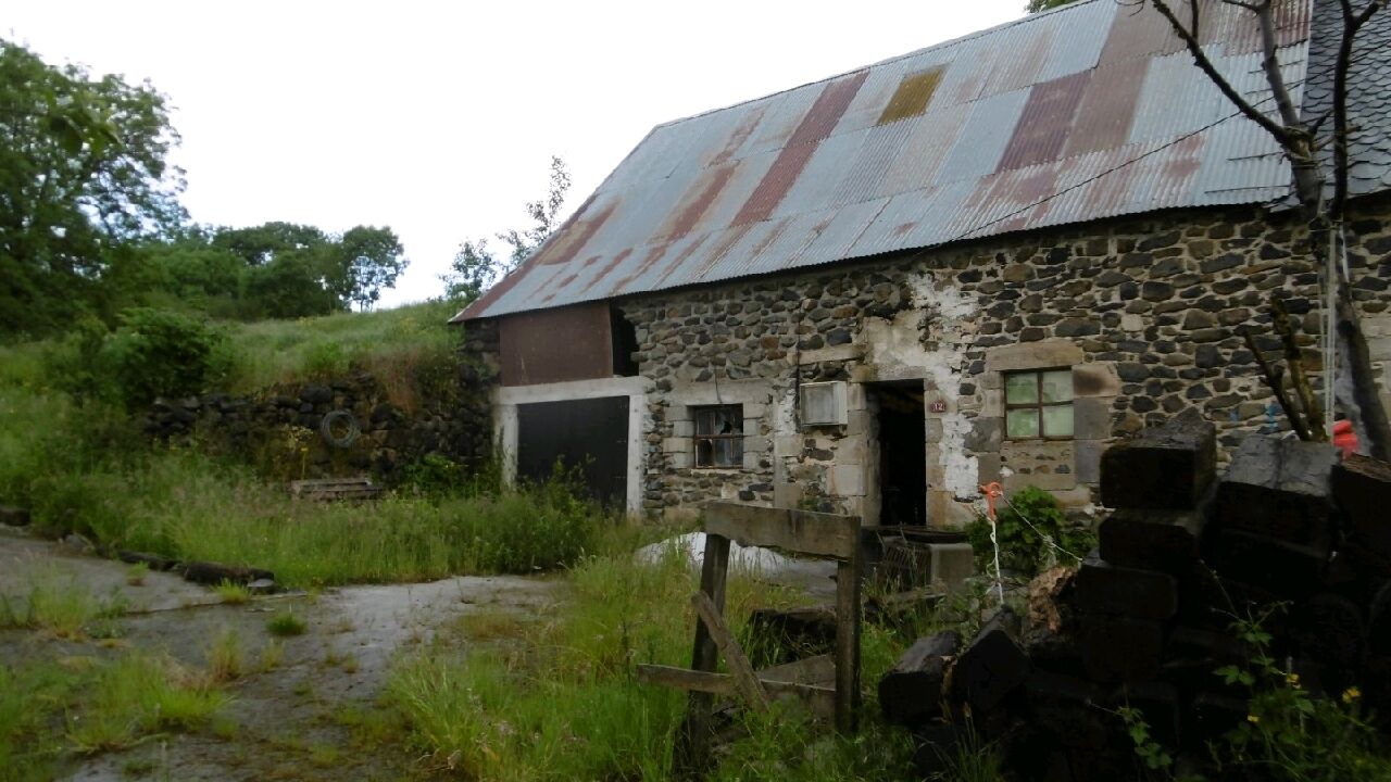 maison 2 pièces 100 m2 à vendre à Marcenat (15190)