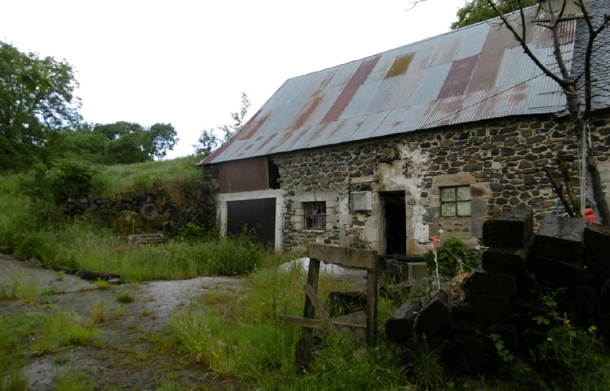 maison 2 pièces 100 m2 à vendre à Marcenat (15190)