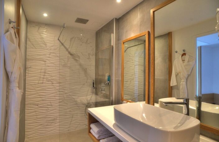 Chambre classique double pour 7 nuits avec petit-déjeuner- La R — photo 2