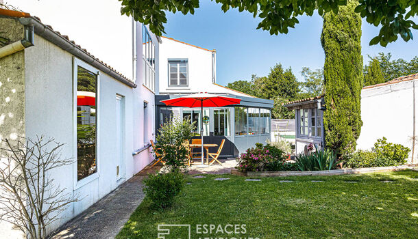 Villa / Maison 8 pièces  à vendre Surgères 17700