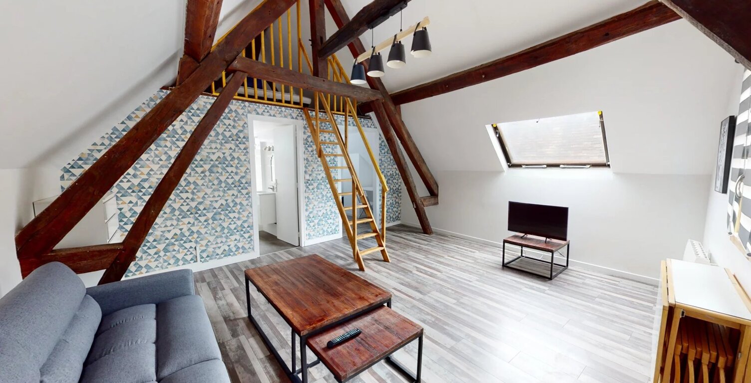 T2 meublé avec mezzanine en Basse Ville de Chartres — photo 1