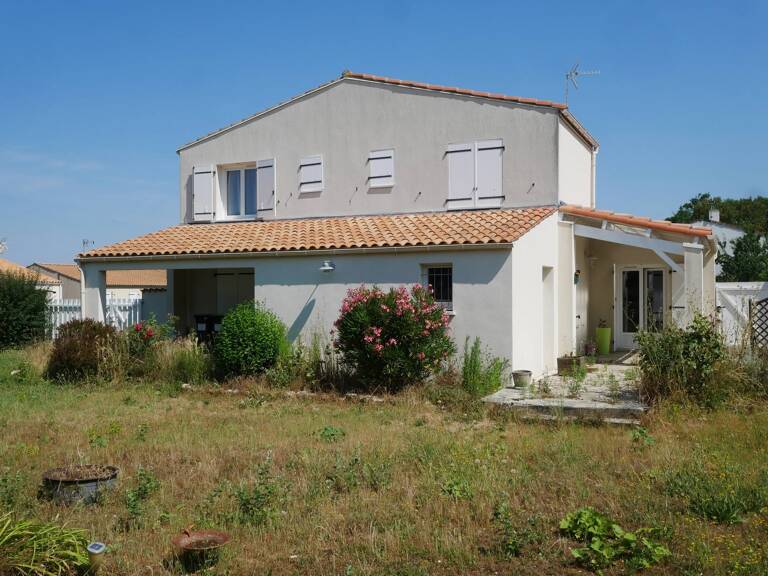 Maison à Saint Christophe — photo 1