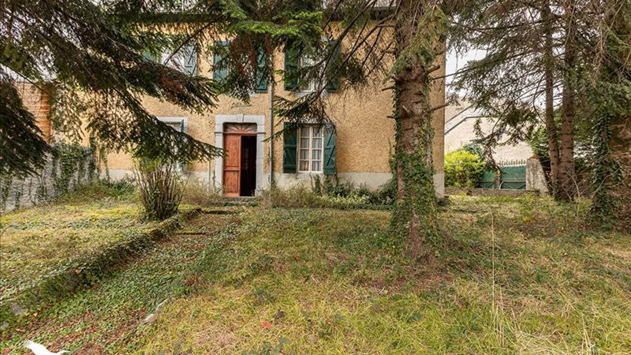 maison 5 pièces 172 m2 à vendre à Bagnères-de-Bigorre (65200)