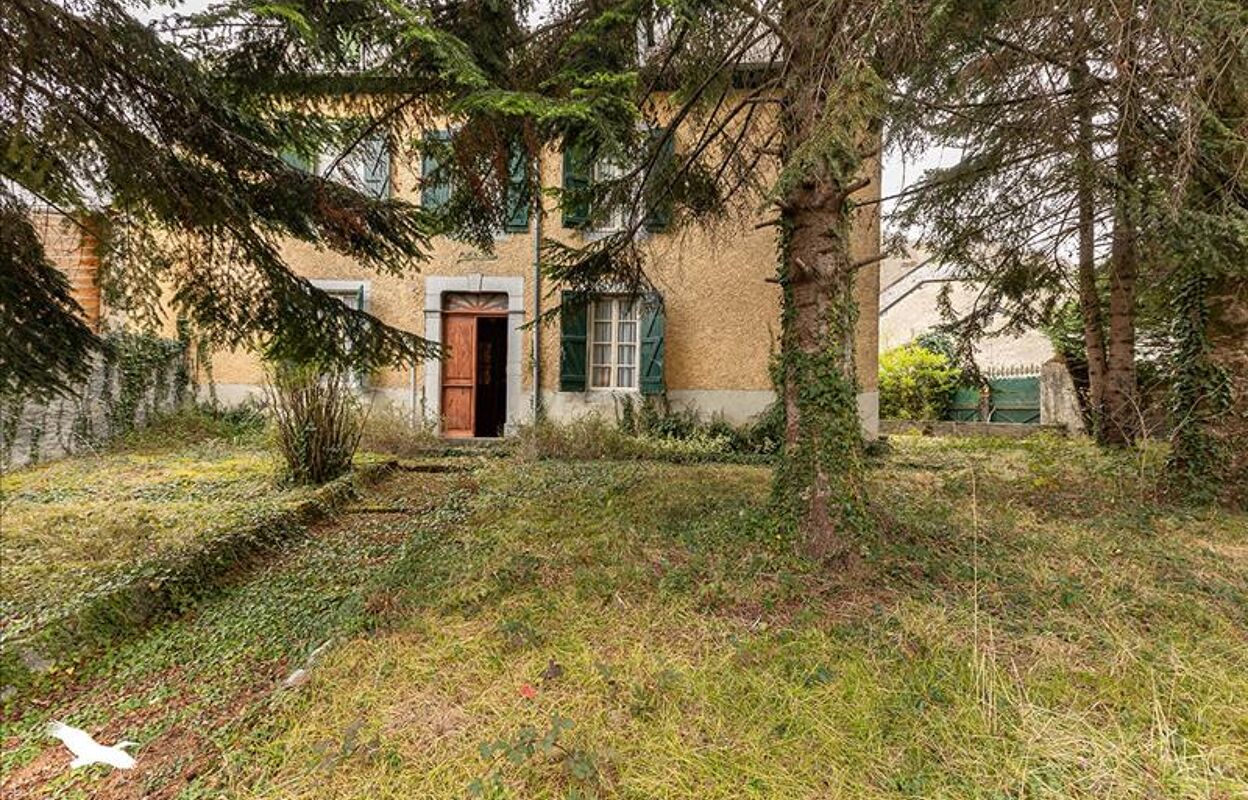 maison 5 pièces 172 m2 à vendre à Bagnères-de-Bigorre (65200)
