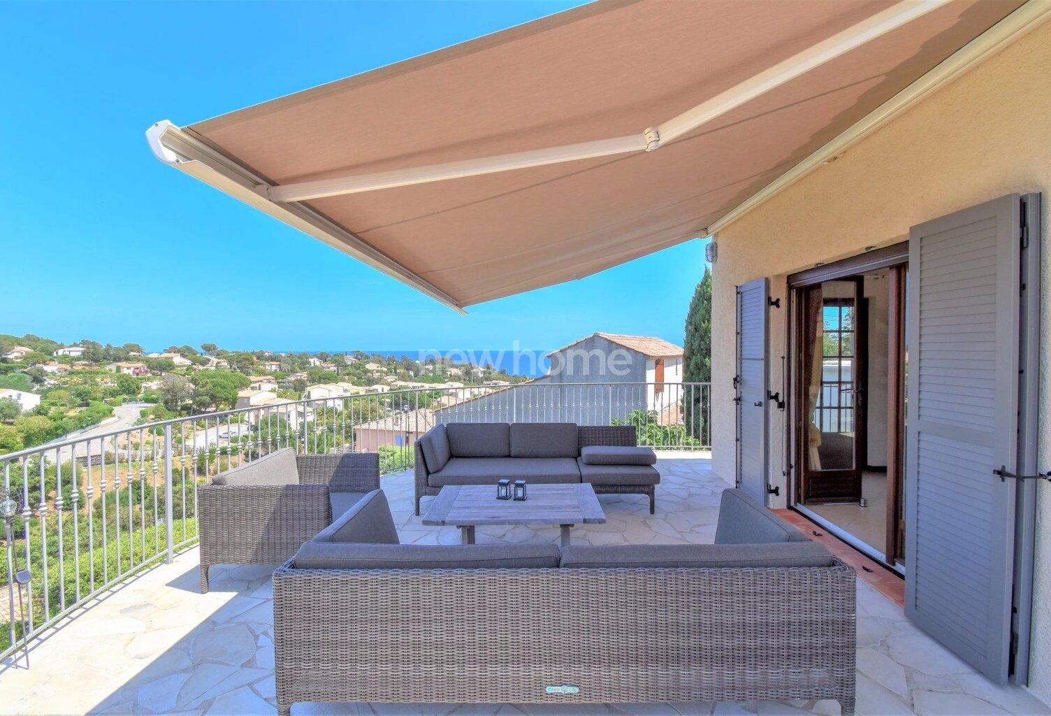 Charmante Villa Provençale avec Vue Mer et Piscine à Débordem... — photo 1