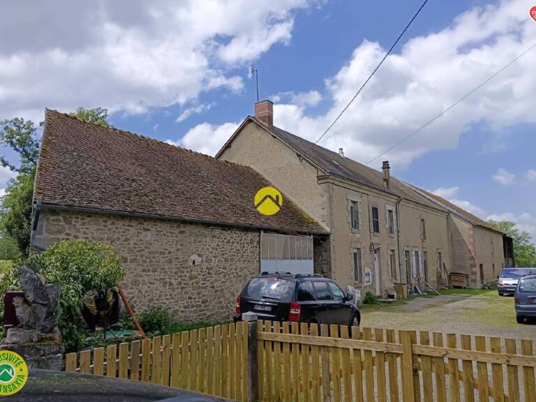 Corps de ferme sur 1ha78a38ca — photo 1