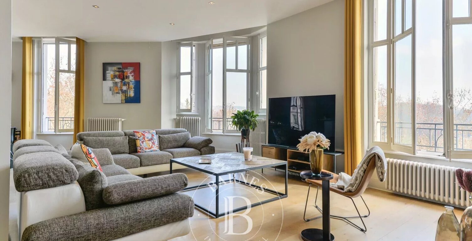Lyon 6 - Boulevard des Belges - Appartement meublé et rénové de 179,49 m² - Stationnement - Cave - Grenier - Balcon - 1 Bureau - 3 Chambres — photo 1