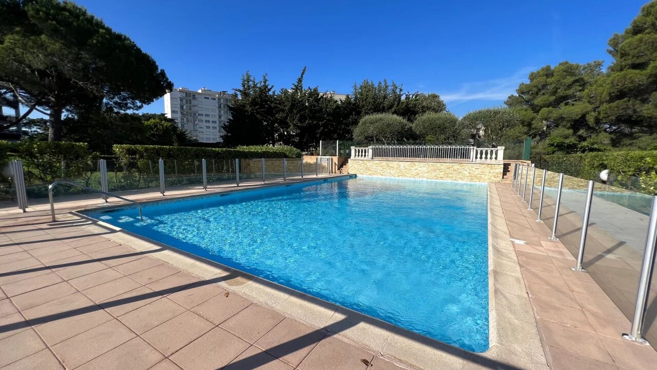 appartement 3 pièces 69 m2 à Antibes (06600)