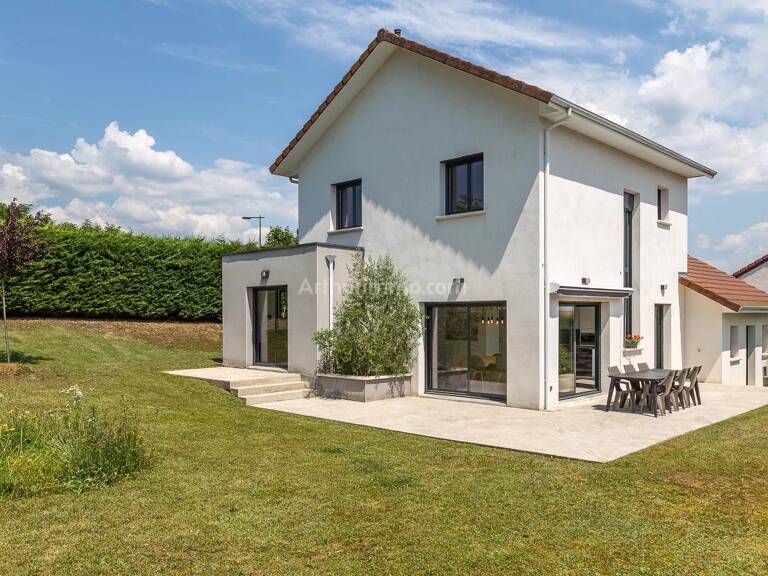 Maison contemporaine - Morestel — photo 1