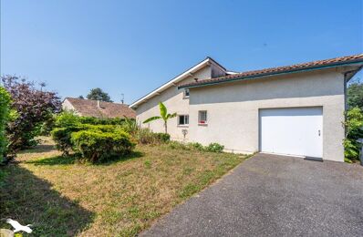 vente maison 441 000 € à proximité de Bourg (33710)