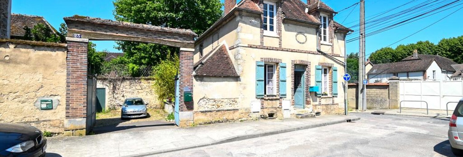 Immeuble  255 m² à vendre à Villeneuve-sur-Yonne (89500)