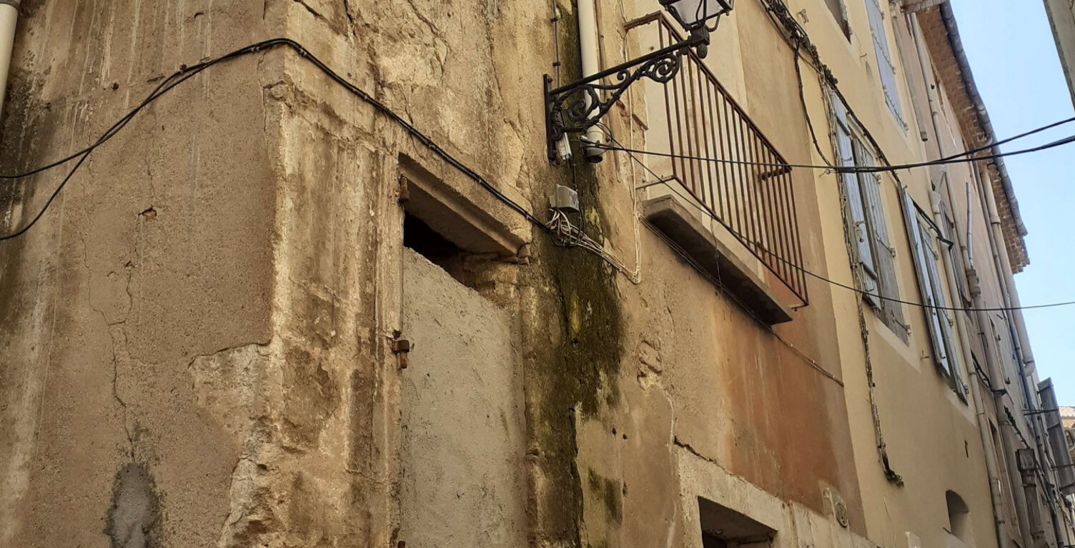 Immeuble de 122m2 à  Béziers — photo 1