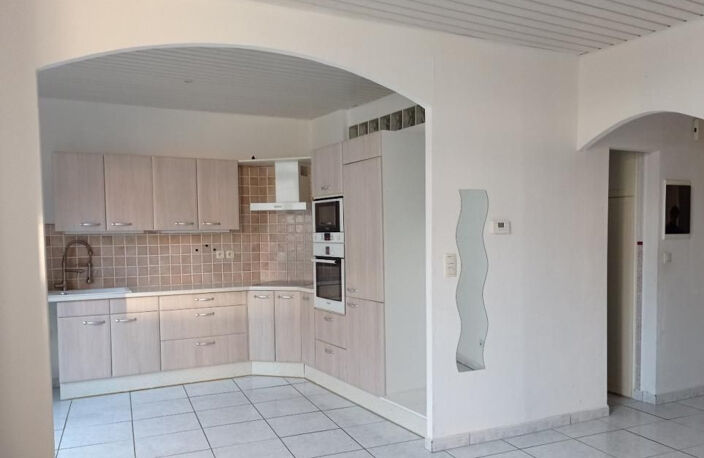 Béziers, bel appartement T3 avec terrasse 20 m2 — photo 2