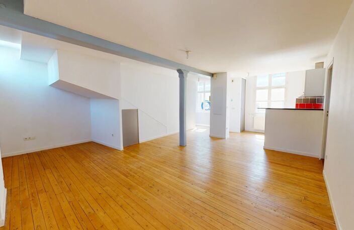 A VENDRE T4 92m² BASSE VILLE DE CHARTRES — photo 2