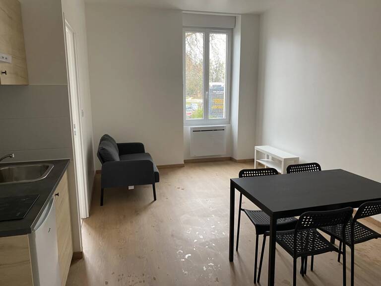 T2 Longvic meublé — photo 1
