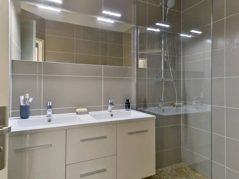 Lyon 6 - Tête d'Or - Appartement de 49,7 m² - 1 chambre — photo 1