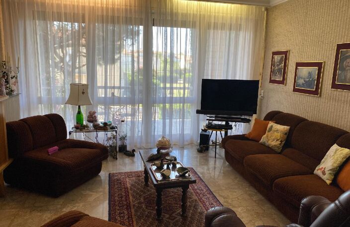 Villa — photo 3