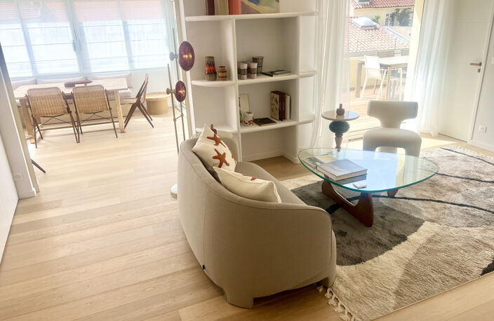 CANNES CENTRE BANANE PENTHOUSE T3 DE 71M2 TERRASSE 35M2 VUE — photo 3