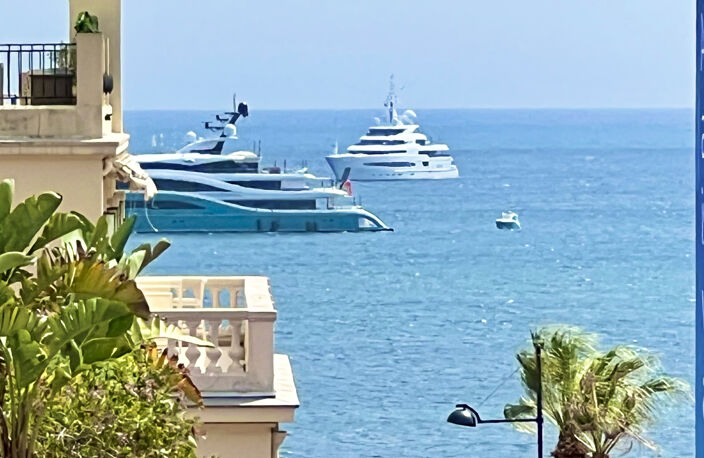 CANNES CENTRE BANANE PENTHOUSE T3 DE 71M2 TERRASSE 35M2 VUE — photo 5