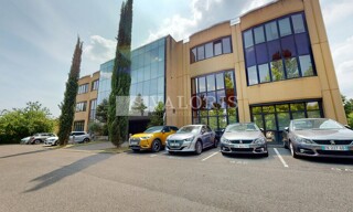 Bureau  270 m² à louer à Saint-Didier-au-Mont-d'Or (69370)