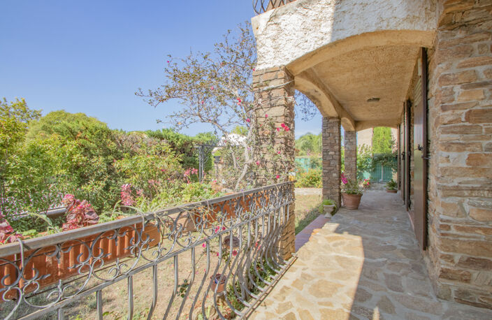 HYERES MAISON avec 4 CHAMBRES 150 m2 — photo 3