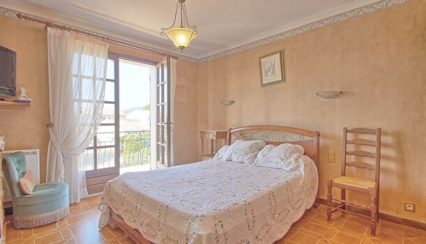 Villa / Maison 5 pièces  à vendre Hyères 83400