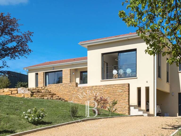 Poleymieux au Mont d'Or- Maison Contemporaine - 3 Chambres- 1 Bureau — photo 1