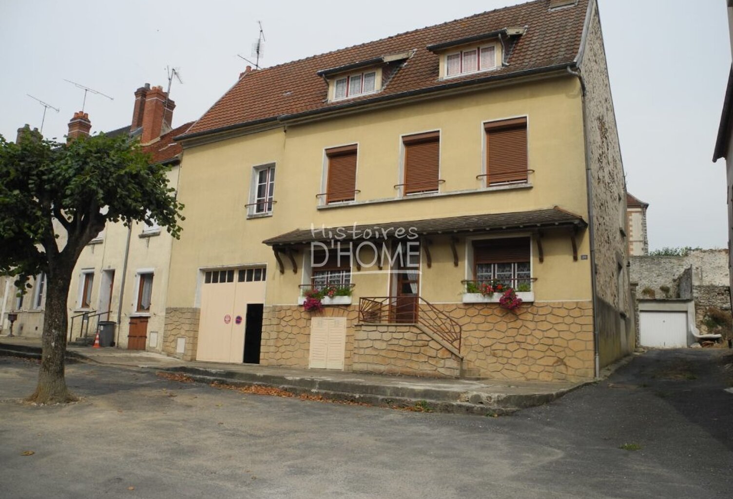 Proche commerces — photo 1