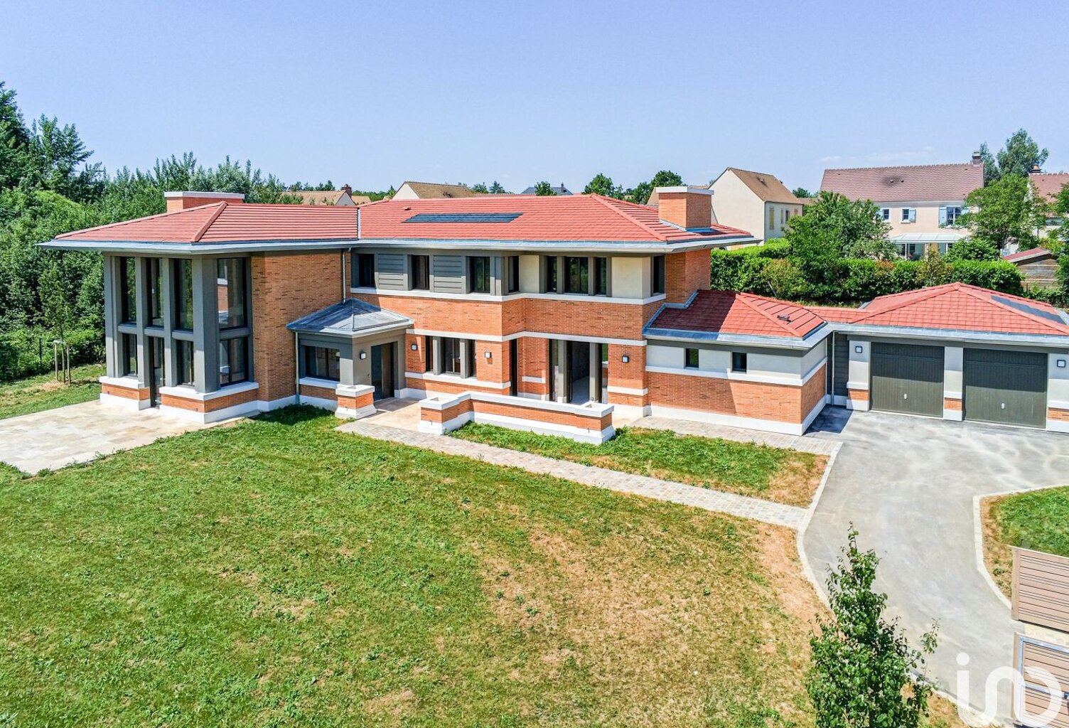 Vente Maison/villa 9 pièces — photo 1