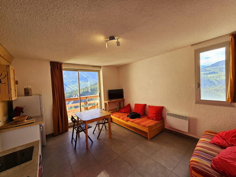 Studio  rénové avec un balcon centre station — photo 1