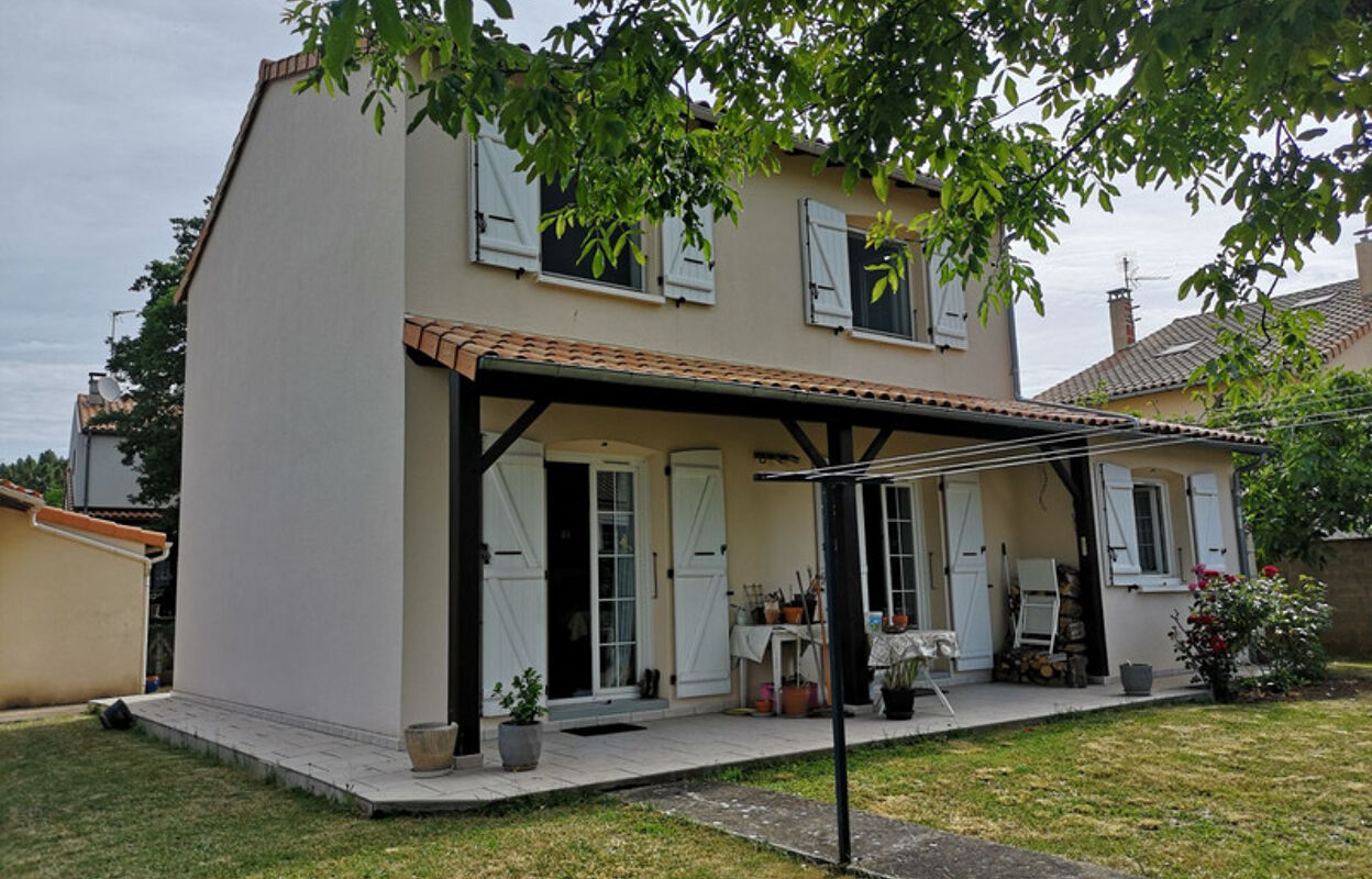 maison 5 pièces 103 m2 à vendre à Buxerolles (86180)