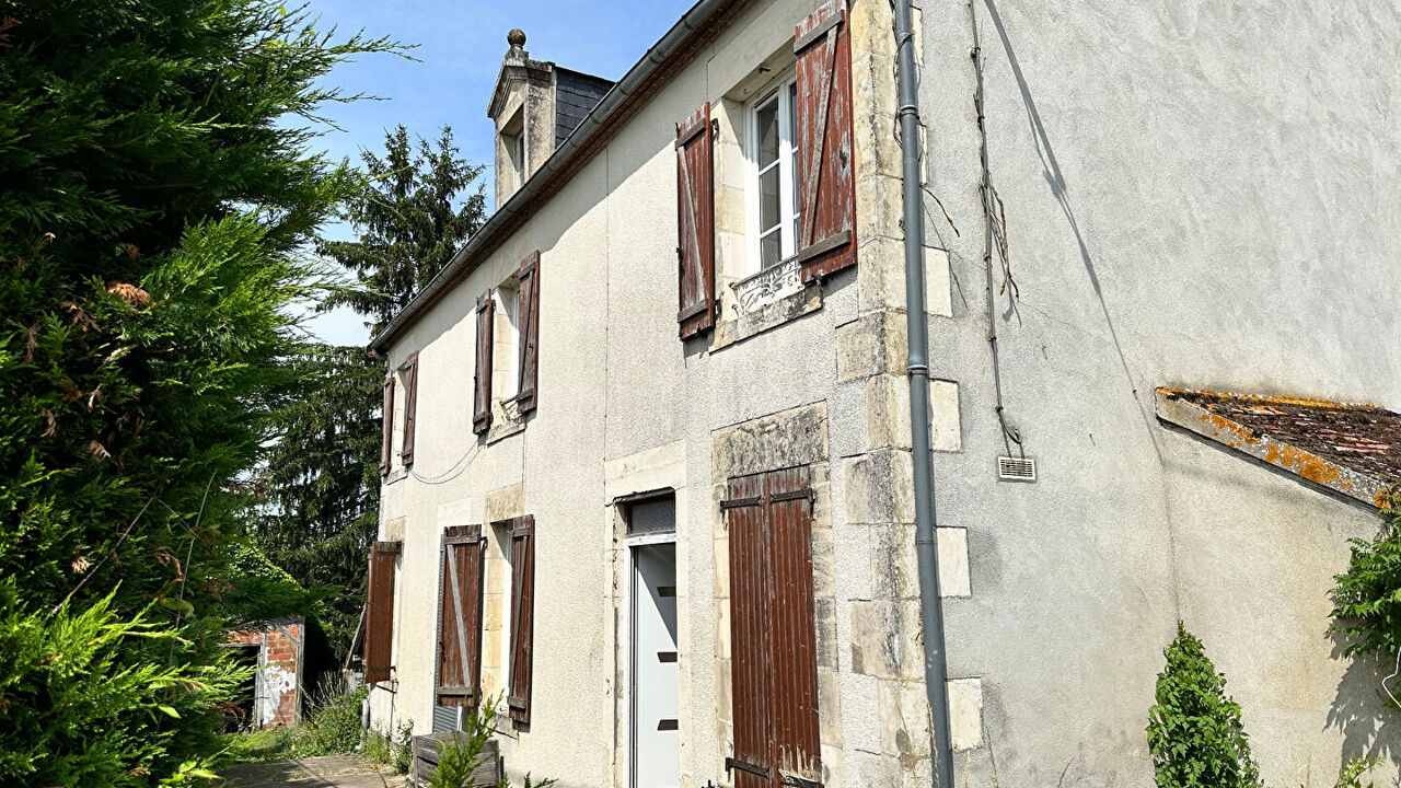 maison 8 pièces 144 m2 à vendre à Saint-Martin-des-Champs (18140)