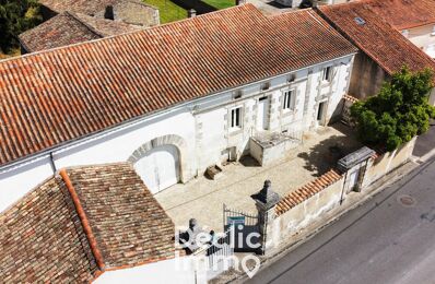 vente maison 228 900 € à proximité de Saint-Michel (16470)