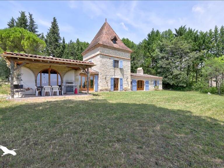 Maison en pierre de 6 pièces principales — photo 1