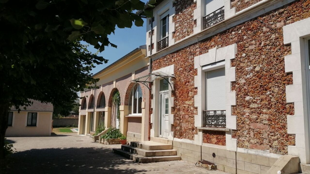 maison 15 pièces 375 m2 à vendre à Chailly-en-Bière (77930)